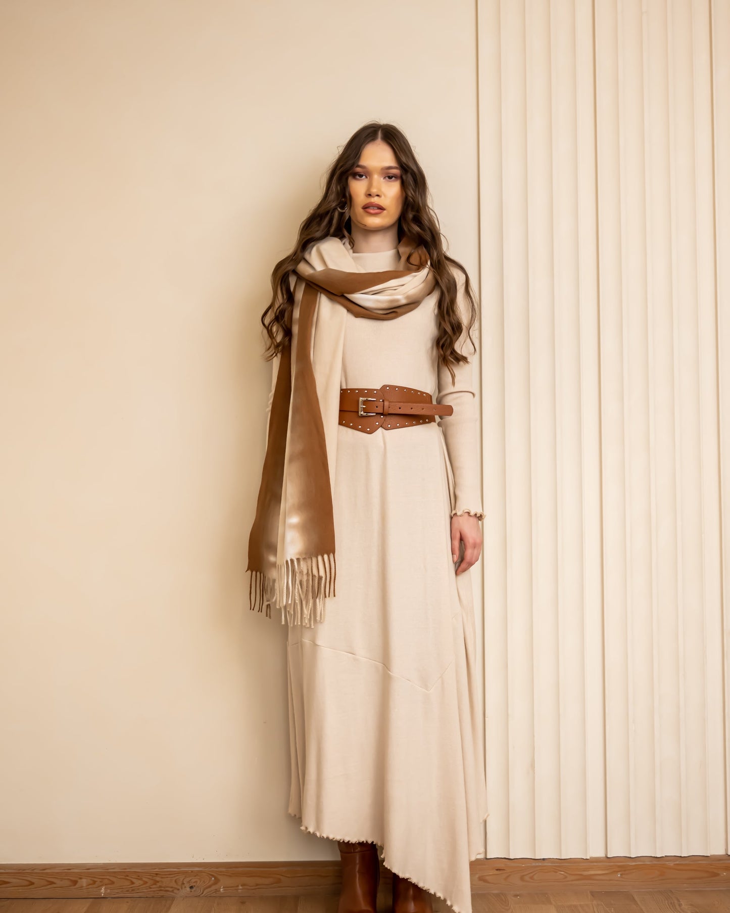 HIGH LOW RIBBED DRESS-BEIGE