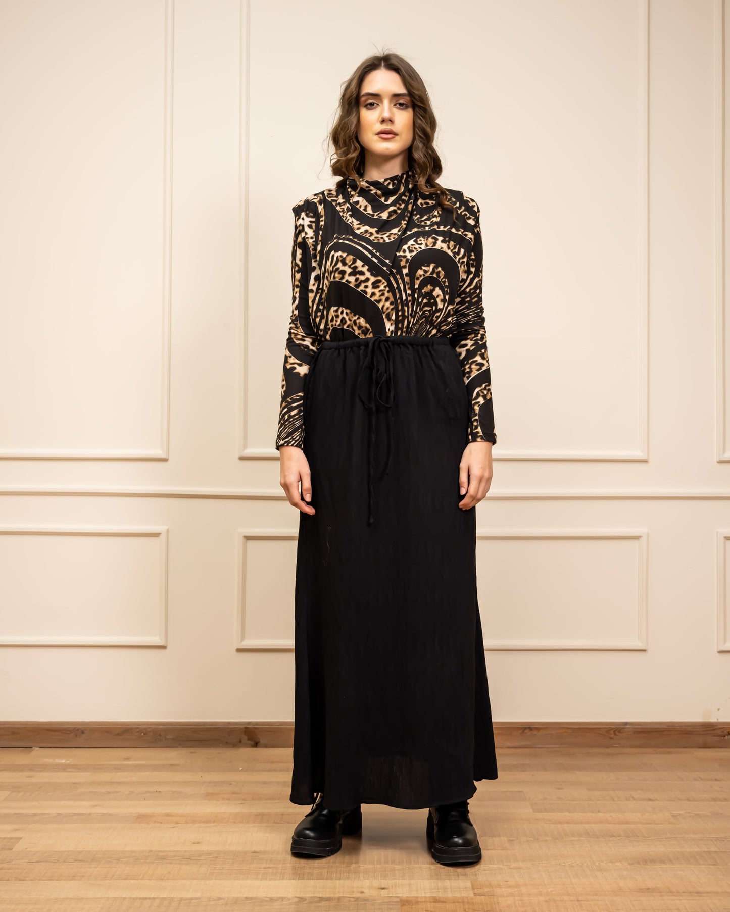 PRINTED DRAPPED TOP-BLACK