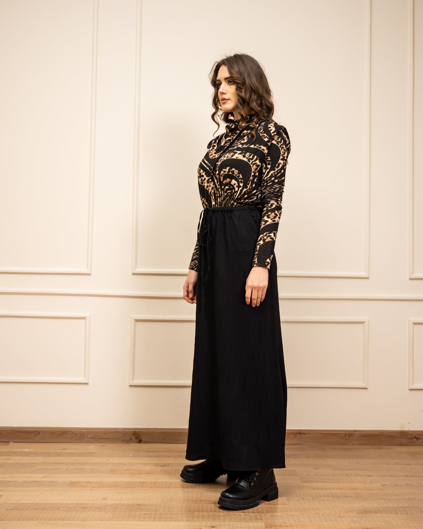 PRINTED DRAPPED TOP-BLACK